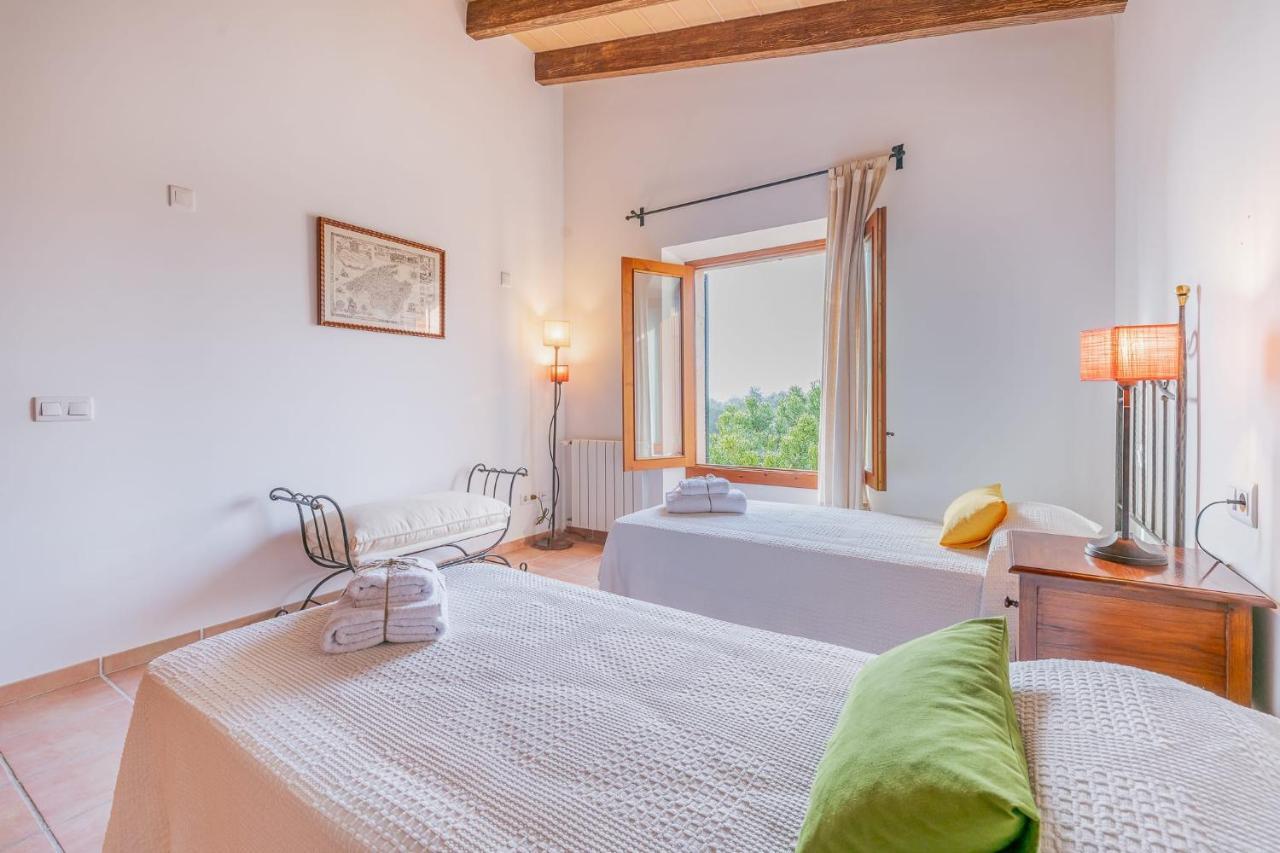 Son Huguet Villa